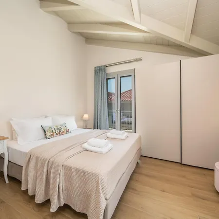 Perligo Maisonette Sea View & Terrace Apartment